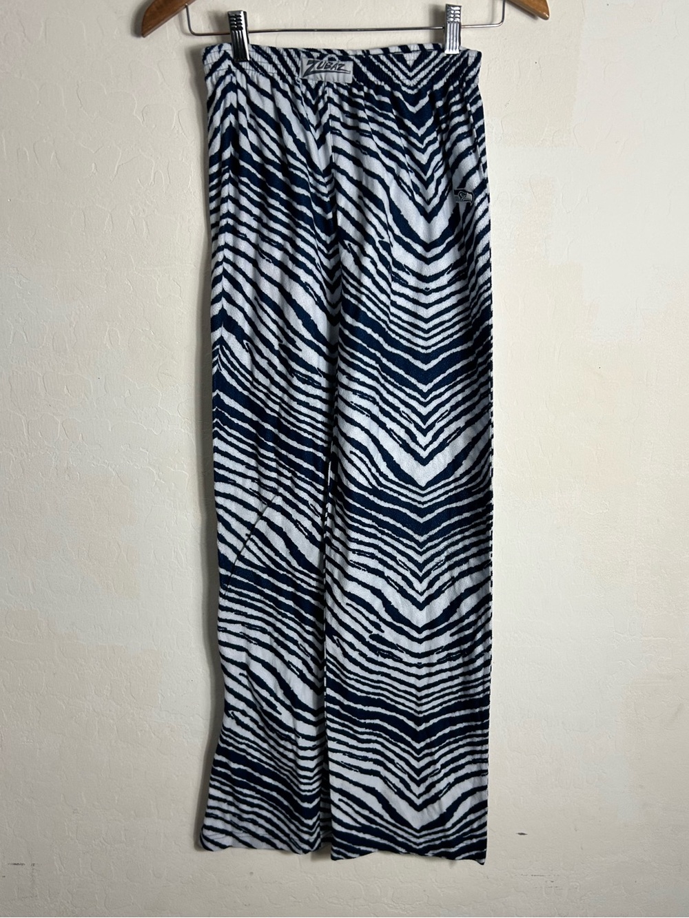 Seattle Seahawks kids pajama bottoms size XL Zebra design